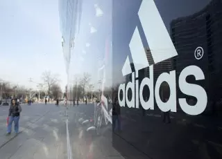 Adidas Aktienkurs - Gewinn könnte wegen dem Coronavirus um eine halbe Milliarde Euro fallen